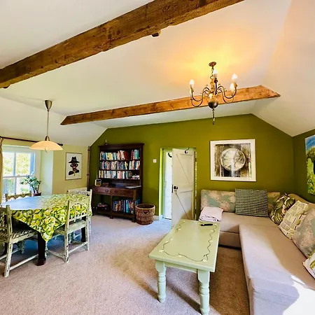 Exceptional Retreat Near Cornwall Coast Tywardreath